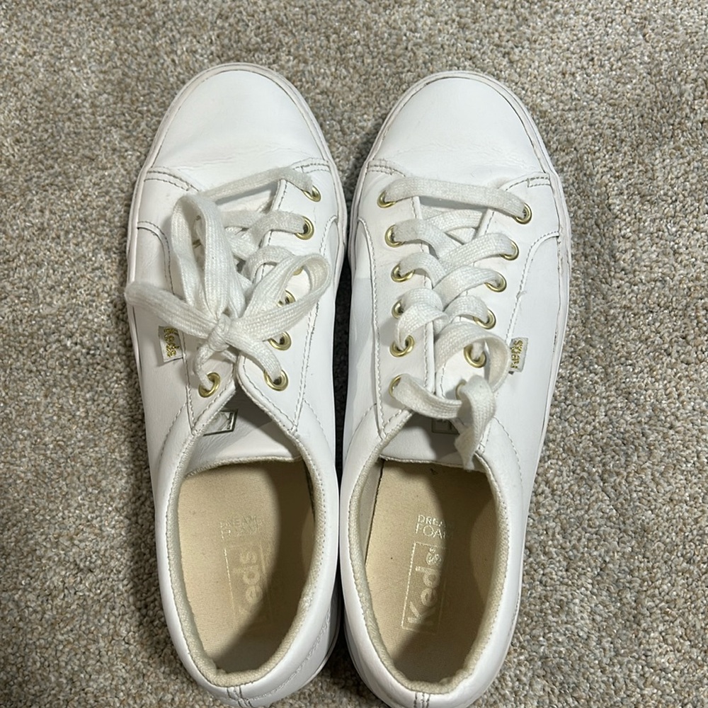 Keds Women’s white leather sneakers size 10